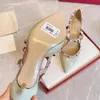 2022 Sandals Fashion High Heel Designer Talons classiques Rivet Luxur