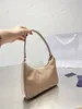 Tz bayanlar hobo çanta tasarımcısı naylon koltuklu çantalar klasik düz renkli omuz çantası basit moda tarzı çanta büyük kapasiteli açık bayan cüzdan cüzdan