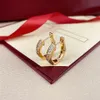 orecchini a bottone da donna di design di moda, orecchini di lusso, gioielli in acciaio inossidabile huggie, gioielli da donna con diamanti pieni, gioielli di lusso personalizzati, orecchini in oro rosa e argento