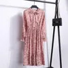 Casual jurken 2022 Bloemprint vrouwen jurk vrouwelijke herfst lange mouw vintage chiffon stropdas nek kantoor dame shirt zomervestidos