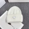 Winter Beanie Designer Hat For Women Men Rabbit Hair Skull Caps Knit Knitting Beanies Homme Fitted Wool Hats P Luxury Bonnet Casqu8470055