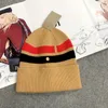 Projektantka marki Men039s czapka czapka Women039s Autumn and Winter Nowa koreańska wersja retro kapelusz 2166917