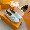 Handgefertigte Gloria-Loafer für Damen, klassische Nieten unten, Fliege, beschichtetes Canvas, Blumendruck, umgekehrte Modeschuhe aasdadsawdsadasawsadwds