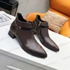 Botas de tobillo puntiagudas de diseñador Zapatos de vestir Hebilla para mujer Cremallera Botín de aguja Piel de vaca Punta de cachemira Bota de tacón de metal