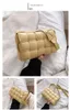 Bolsas bolsas de marca bolsas venetas de venetas moda moda de estilo botteg￡ss saco estrangeiro Feeling feminino 2022 Popular Popular Versatile tecidos Mensageiro Red Pillow