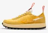 2022 Auténtico Tom Sachs Zapato de uso general x Craft Mars Yard 2.0 TS Studio Light Cream Dark Sulphur Hombres Mujeres Zapatillas de deporte al aire libre con caja original