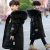 2020 새로운 고품질 겨울 어린이 소년 코트 재킷 파카 큰 어린이 두꺼운 따뜻한 코트 6 8 10 12 14 년 복어 후드 겉옷 LJ2012214D