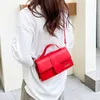 Novas mulheres longas bolsas de ombro port￡teis 2022 Novo nicho franc￪s Premium Texture Undermail Bag