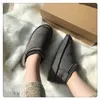 Australië Klassieke warme laarzen Dames Mini Half Snow Boot USA Winter Vol bont Pluizige harige satijnen enkellaarsjes pantoffels Modeschoenen