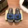 Klassieke letters afdrukken slippers mannen vrouwen geassorteerde kleuren paren mode comfort plat bodem wonen badkamer antiskid hoogwaardige slipper 35-45 met doos