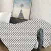 Snygga stickade filtar Dubbel bokstavdesigner filt soffa kontor tupplur tjockt varmt hem utomhus stickade sjalar för höstvinter