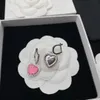 2022 Top Design Heart Charm Love Designer Sergrings Brandjewelry8 Дизайнер серьги для женщин устанавливает роскошные уши