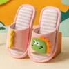 Pantoufle Kocotree marque dessin animé dinosaure enfants pantoufles enfants maison chaussures bébé chaussures intérieur chambre printemps automne lin pantoufle 220902