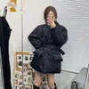 B186 Winter Jacket Womens Down Parkas Long Coat Puffer Lady Slim Women Jackets와 Letter Budge 스팽글 아웃복 Sytle 따뜻한 코트