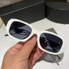 2022 Zonnebrillen Heren- en Dames Personaliseerde zonnebril Vrouwen Europese Amerikaanse mode Retro Trend Reflecterende klassieke zonnebrillen Vrouwelijke unisex met doos