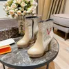 2022 High-quality boots light luxury Designer womens short boots Fashion Hot-selling platform embroidery Woman Casual shoes leather printed heels 10cm size 35-42