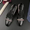 Oxford Shoes Men Shoes Classic Brogue Pu Cousage Faux Sued Point Toe Fashion Business Mariage d￩contract￩ Daily Ad128