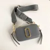 Luxurys Designers Sacs Femme sac ￠ main sac ￠ corps crossbody ￩paule Lady portefeuille simples en m￩tal polyvalent en cuir en cuir solide sacs de main
