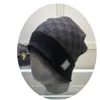 Cappello lavorato a maglia di lusso Berretto da berretto da uomo Cappelli aderenti da uomo Unisex per lettere a quadri in cashmere Stampa Cappellini con teschi casual Moda all'aperto Alta qualità 5 colori