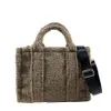 2023 neue Designer Tasche Winter Tragbare Custom Design Teddy Plüsch Sherpa Große Tragetaschen Mädchen Damen Handtaschen Frauen handtasche