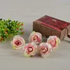 Fiori decorativi 50 pz/lotto Fiore Artificiale 4 cm Rosa Testa Festa Nuziale Decorazione Domestica Ghirlanda FAI DA TE Seta Falsa