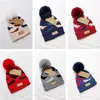 Baby boy hatt s￶t pompom dinosaur cap beanie vinter varm stickad barn flickor hatt fast p￤ls boll elastisk barn kepsar motorhuv