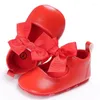 Premiers marcheurs 6 couleurs printemps bébé filles PVC cuir princesse chaussures mignon arc né marcheur infantile semelle souple chaussure antidérapante 0-18M