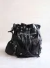 حقائب مصممة بالسيغا 'المرأة في حقيبة B حقيبة منزلية عالية نسخة Le Cagole برشام قاطرة العام الشهير Super Fire Bucket Women's Leather Leisure Bebag