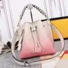 Bella Bucket Bags Muria Sac Seau Mahina Perforations Cuir Poignée Tressée Sac À Main Spacieux Étiquette Nom Amovible Keybell Haute Capacité Sacs À Main De Luxe Designer Nouveau