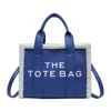 가방 가방 여자 2022 가을 새로운 휴대용 토트 백 디자인 인쇄 편지 1 개의 어깨 메신저 지갑