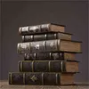 Decorative Figurines 26CM Retro Luxury Simulation Book Ornaments Fake Books Model Storage Secret Box Living Room Office Decorations for Home Decorate