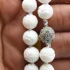 Chaînes 10mm Blanc Sculpture Corail Lâche Perle Gems Collier Noué 18 "Fermoir Magnétique