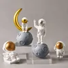 Figurine decorative accessori per la decorazione della casa nordica decorazioni per la scrivania del soggiorno Miniature di figurine astronauta figure decorative figurine astronauta