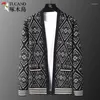 Herrtröjor stickade V-Neck Cardigan Men's 2022 Spring and Autumn Korean version Slim Trend Jacquard Casual tröjajacka