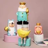 Estatuetas decorativas Artlovin desenho animado moderno crianças fofas estatuetas coloridas Animal Kingdom Figuras Kids Room Decoração Acessórios King Queen Dolls