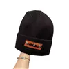 Designer Brand Men039S BEAIE HAT FEMMES039S AUTUMNE LURME LUXEUR CONCUTÉE CASSÉE CHAUDE BROIDE BROITED HAT8206093