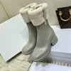 Luksusowy projektant kobiet półbuty buty zimowe masywne Med obcasy zwykły kwadratowe palce buty Rainboots Zip kobiety do połowy łydki Booty odporne na zużycie grube podeszwy buta