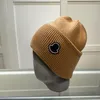 Moda Skull Caps Cappelli lavorati a maglia Cappello invernale firmato con lettere timbrate Berretto di lana calda Casquette unisex 5 colori Alta qualità