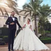 Fall African Dubai Luxury Ball Gowns Bröllopsklänningar Full spetsar från axel Brudklänningar 3D Flower Applique Custom Made Made