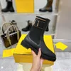 Botas de diseñador para mujer OP14 Silueta Bota de tobillo Martin botines Estiramiento Zapatilla de deporte de tacón alto Zapatos de invierno para mujer Chelsea Motociclismo mujer Martin