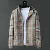 Brand Designer Mens Fashion Jacket Classic Plaid Anti-Wrinkle Spring Autumn Coat Windbreaker Zip Coat Coat Sports Size M-3XL