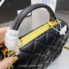 CC Çanta Alışverişi 22ss Bayan Klasik Trendy Flap Tote Kapitone Dana Derisi Altın Metal Donanım Deri Zincir Elmas Tasarımcı Crossbody