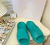 Мужчины женщины для отдыха пляжные обувь высококачественные дизайнерские дизайнерские резиновые пары с плоским дном Сандалии Классическая печать Лето на открытом воздухе с оригинальной коробкой