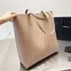 Icare Maxi In Totes Bag Sacs fourre-tout à bandoulière en cuir d'agneau matelassé Designer Mode Cuir Shopping Luxe Sacs à main d'été Femme Sac à main Sac à main Femme Noir