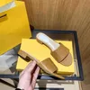 Svuota di lusso in pelle di alta qualit￠ Sandali di sabbia sandali Summer Women Leisure Slifors Designer Brand Sandal Sandal Fashion Lady con scatola originale