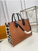 5a Hoogwaardige Designer Toes Women Onthego Mm Booptas Gevlochten Cowhide Leather Wild at Heart Leopard Print Luxury Handtas Purse Schoudertas Crossbody Koppeling