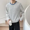 Men's T Shirts Autumn Long Sleeve T-Shirt Men Fashion 3 Colors Casual Striped Korean Loose O-Neck Pleated Shirt Mens Top M-2XL