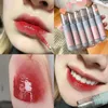 Läppglans cappuvini grå rörglasyr spegel vatten ljus läppstift makeup koreansk maquillaje coreano kosmetika