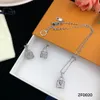 Designer hanger Lock Love Earring kettingen mode Gold Silver Set Auger ketting voor man Woman Channel Sieraden Paarden Opties No Box