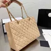 CC Bag Shopping Bags 22ss Luxury Gst Top Caviar Calfskin Classic Quilted Plaid Metal Chain Shoulder Designer Ladies Outdoor Regular Retro Un